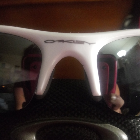 Oakley Flaks - Picture 2 of 3